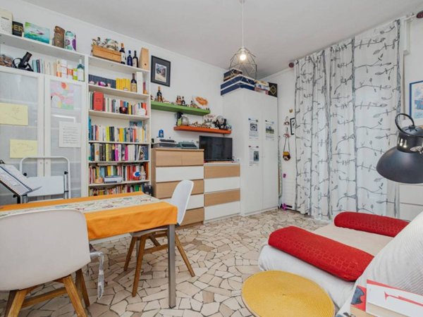 appartamento in vendita a Milano in zona Adriano