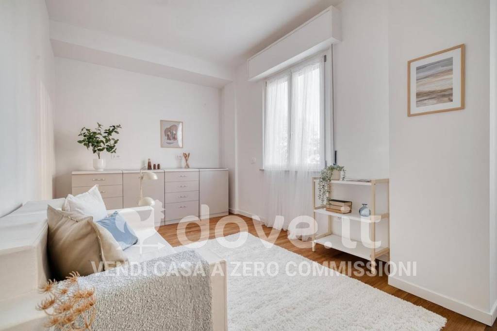 appartamento in vendita a Milano in zona Lorenteggio