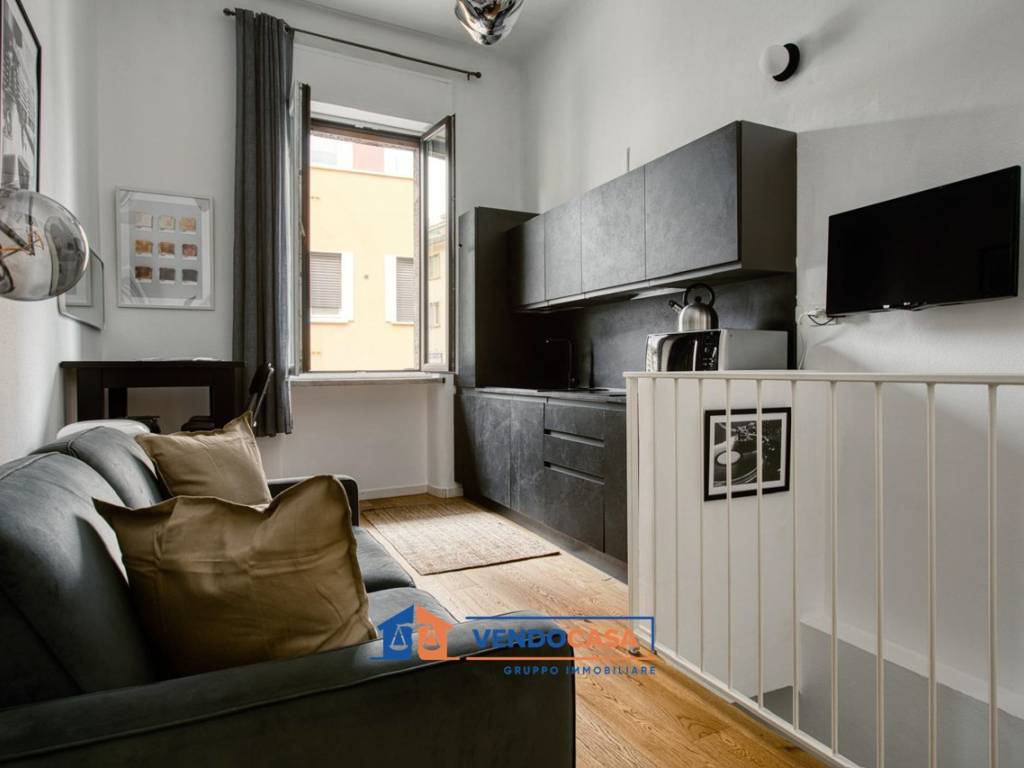 appartamento in vendita a Milano in zona Bullona