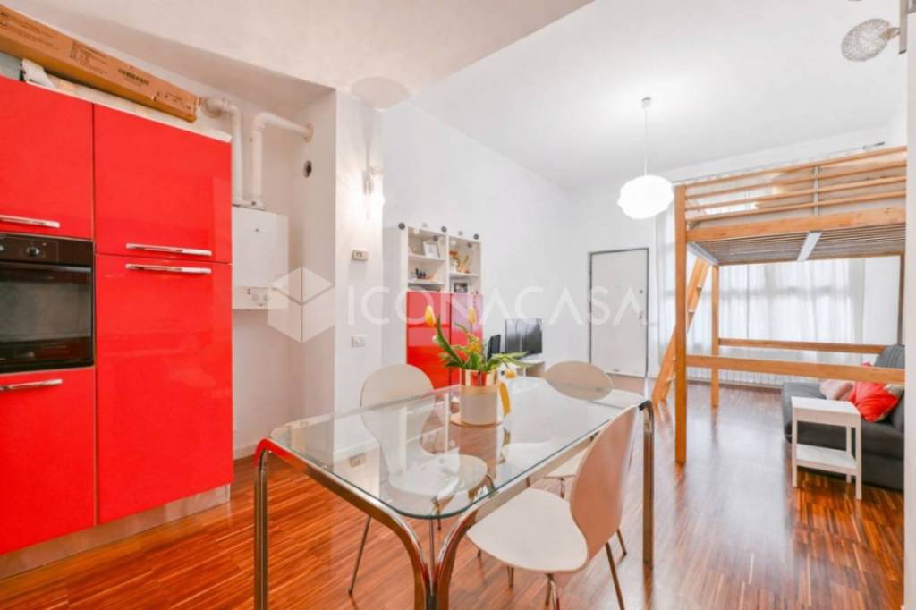 appartamento in vendita a Milano in zona Casoretto