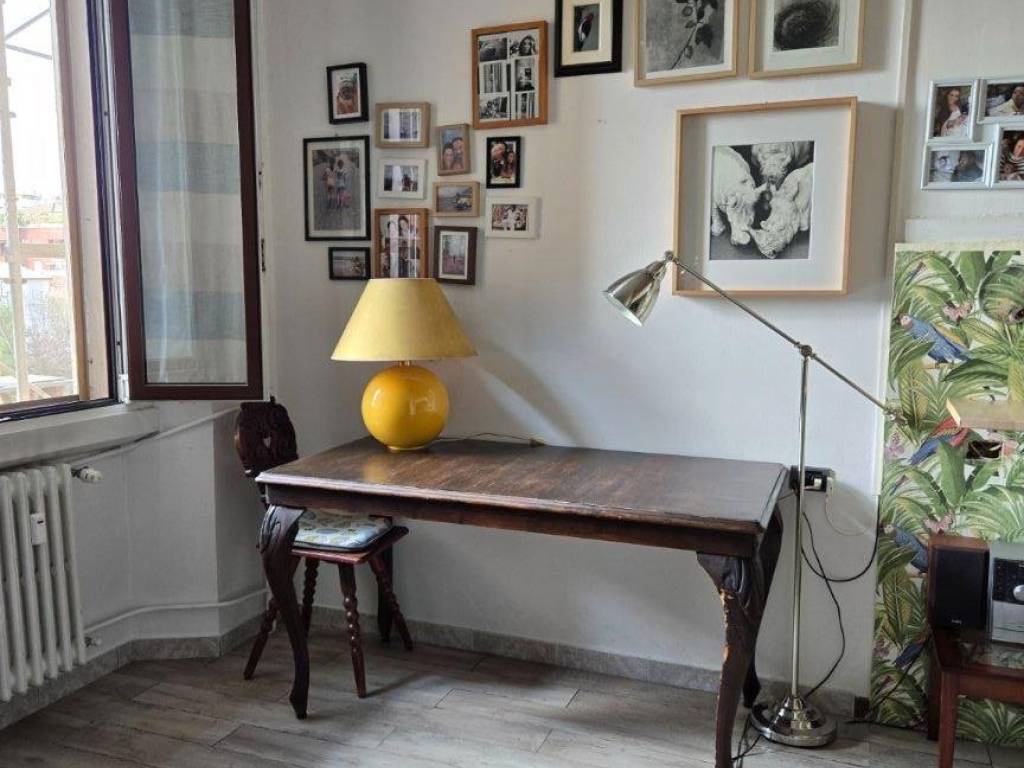 appartamento in vendita a Milano in zona Famagosta