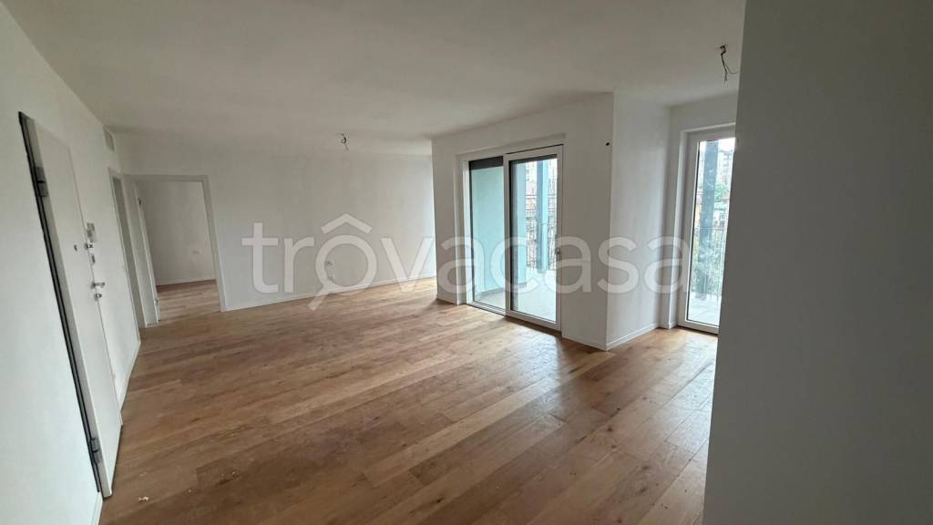 appartamento in vendita a Milano in zona Quarto Cagnino