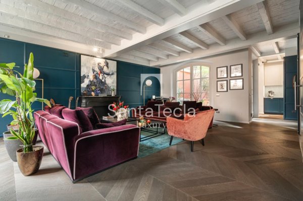 casa indipendente in vendita a Milano in zona Porta Genova