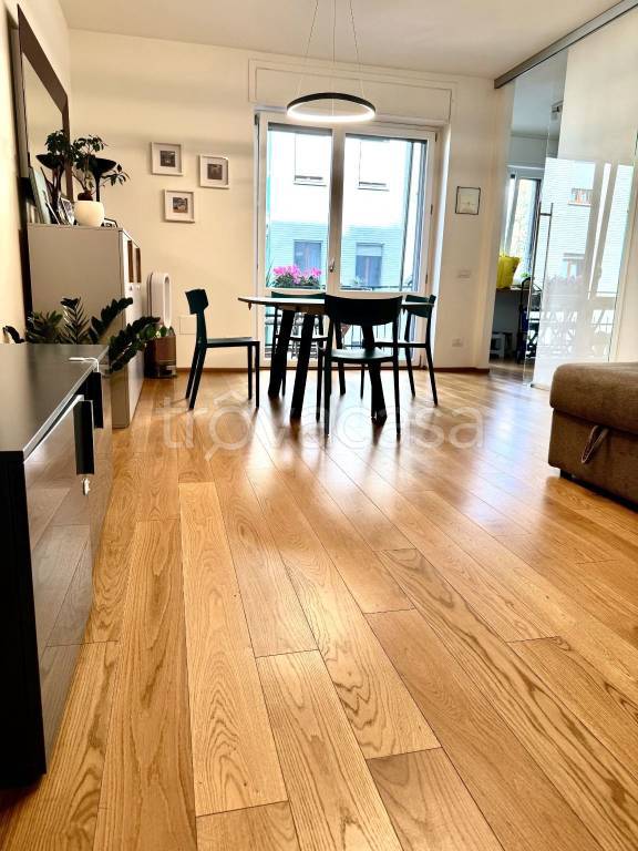 appartamento in vendita a Milano in zona Sempione