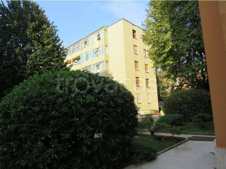 appartamento in vendita a Milano in zona Vialba