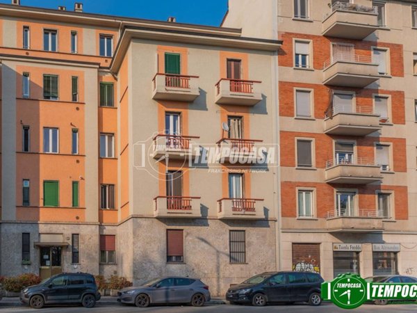 appartamento in vendita a Milano in zona Montalbino