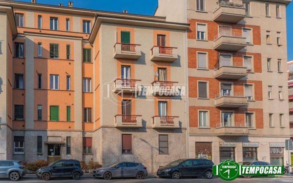 appartamento in vendita a Milano in zona Montalbino