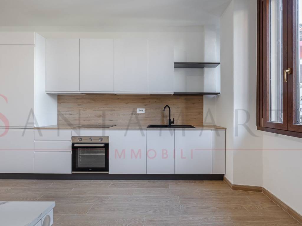 appartamento in vendita a Milano in zona Solari