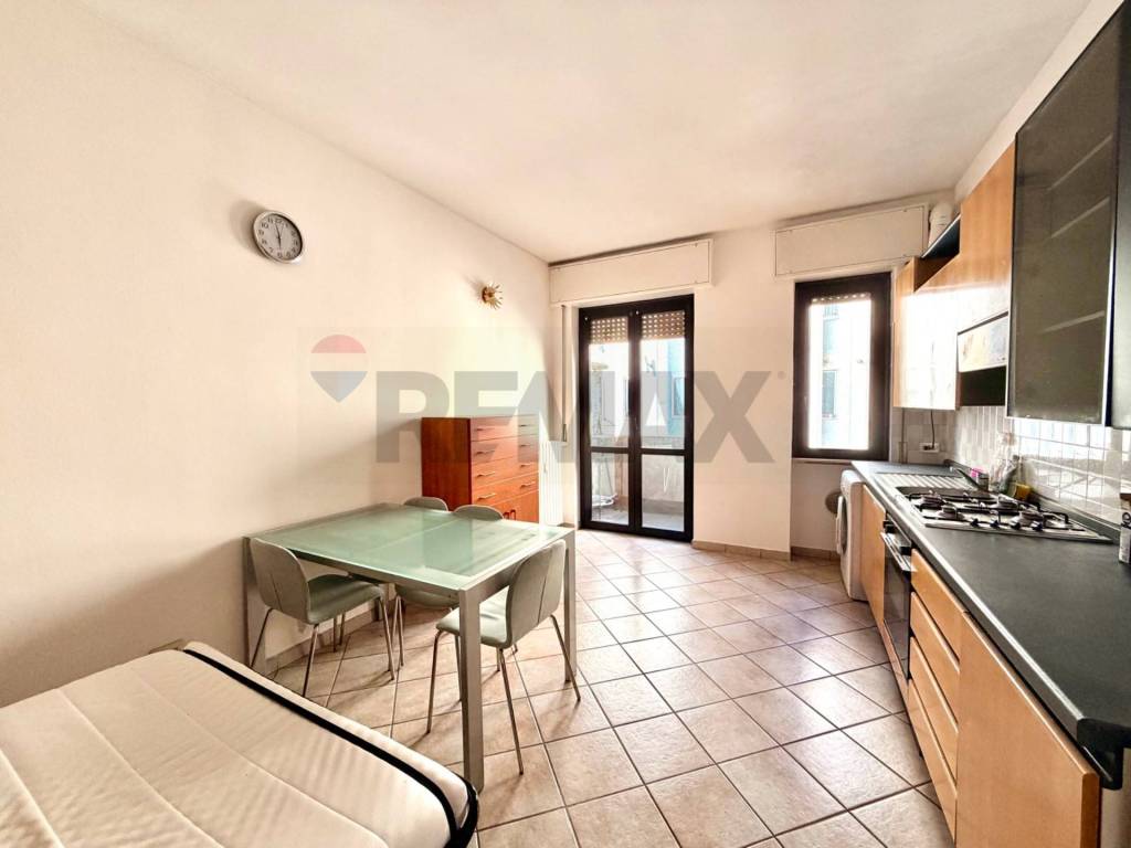 appartamento in vendita a Milano in zona Piazzale Lodi