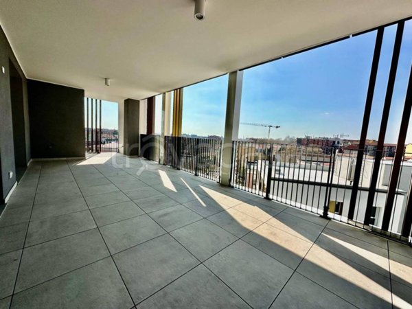 appartamento in vendita a Milano in zona Lambrate