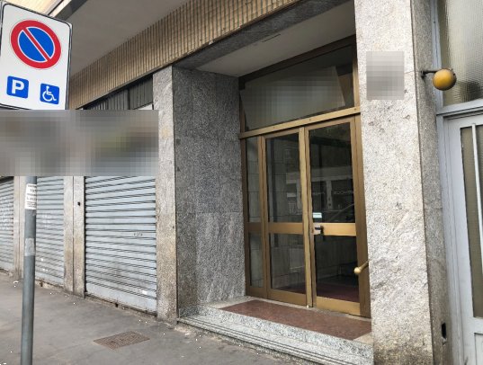locale di sgombero in vendita a Milano