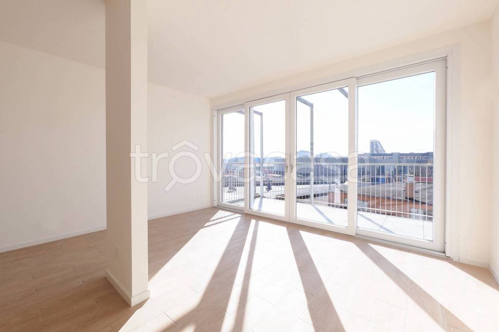 appartamento in vendita a Milano in zona Dergano