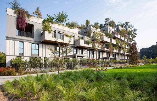 appartamento in vendita a Milano in zona Lorenteggio