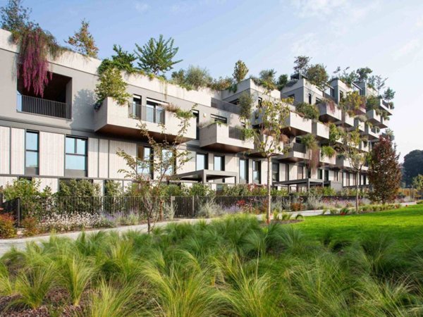 appartamento in vendita a Milano in zona Lorenteggio