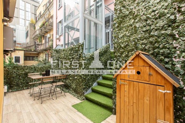 appartamento in vendita a Milano in zona Porta Nuova