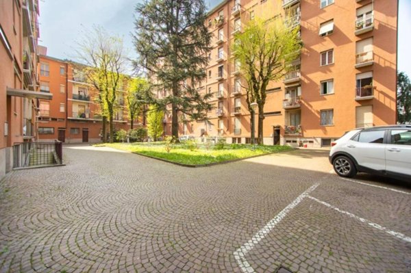 appartamento in vendita a Milano in zona Niguarda