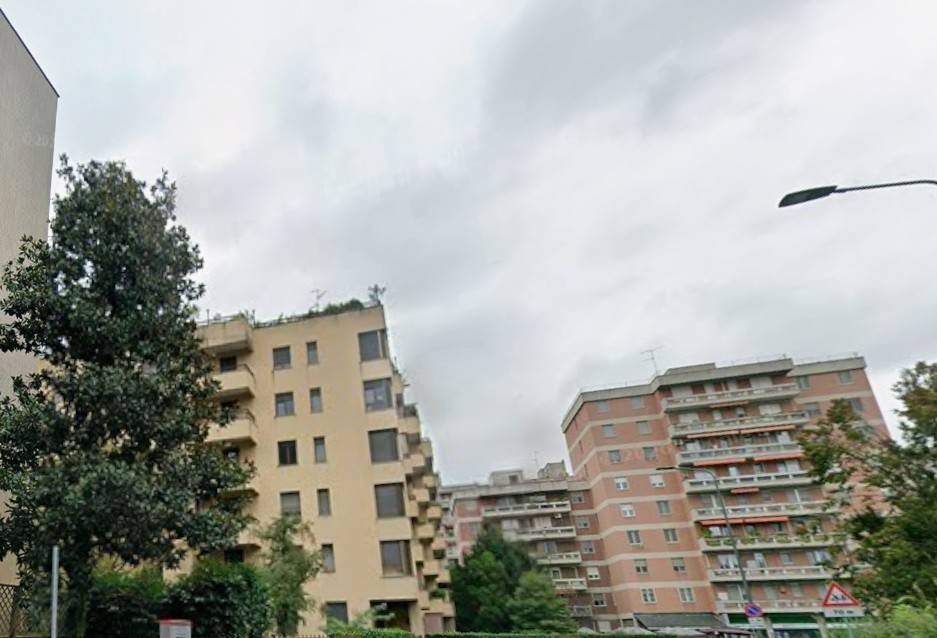 appartamento in vendita a Milano in zona Vigentino