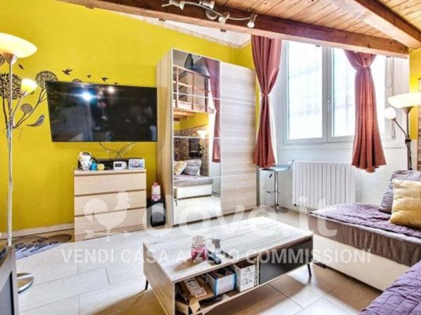 appartamento in vendita a Milano in zona Dergano