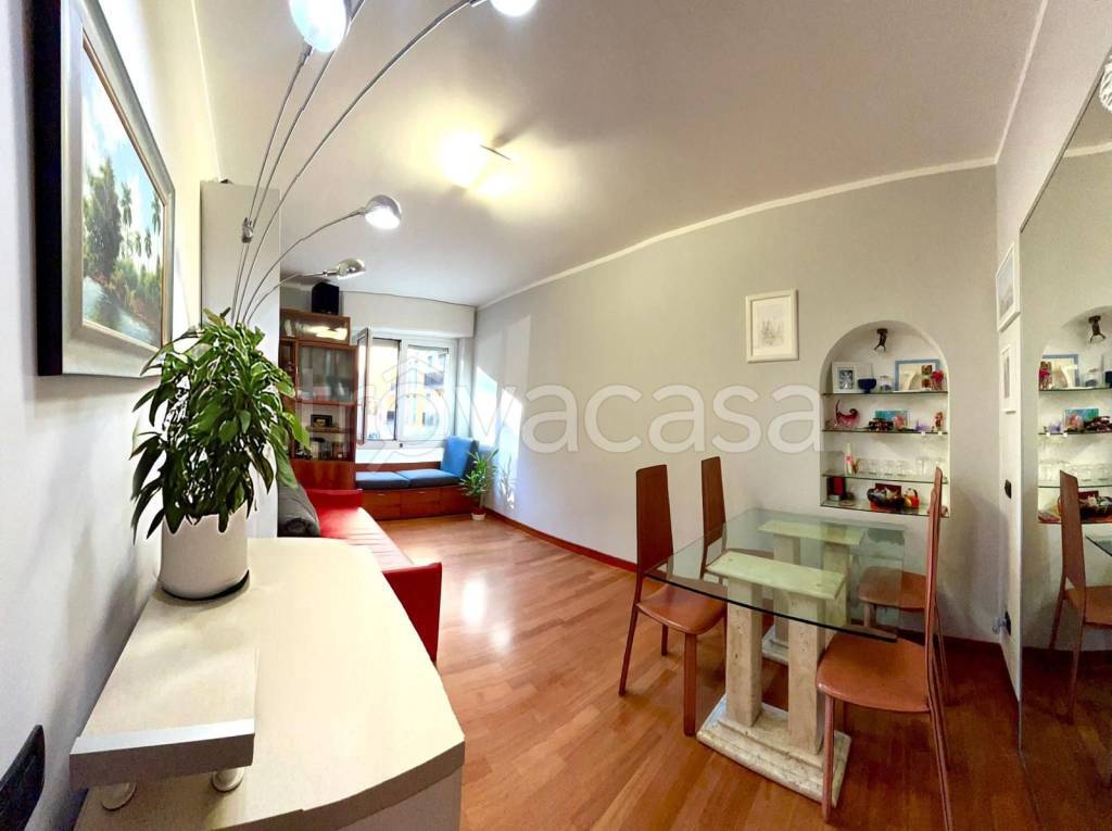 appartamento in vendita a Milano in zona Città Studi