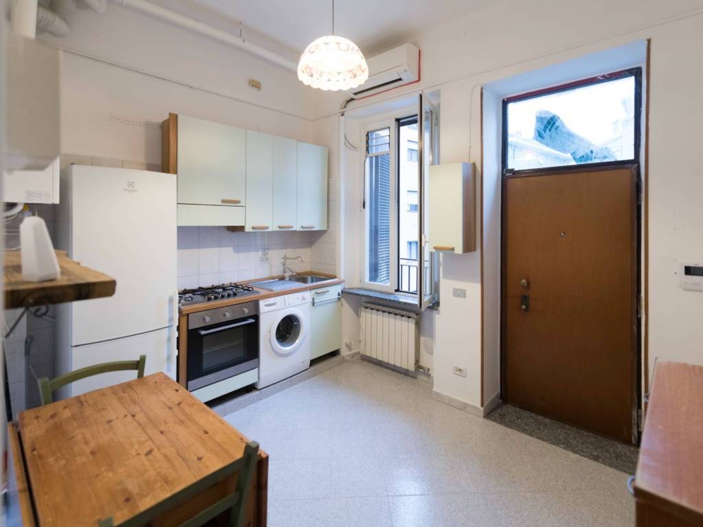 appartamento in vendita a Milano in zona Adriano