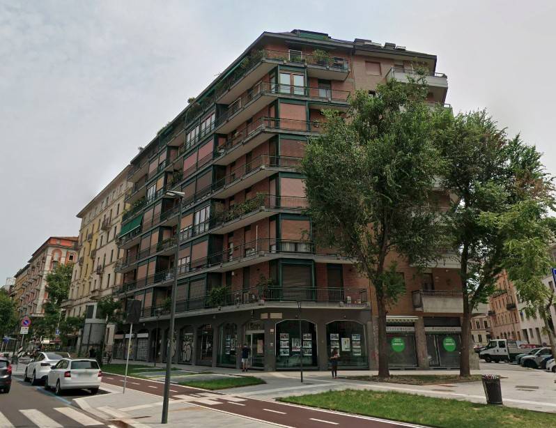 negozio in vendita a Milano in zona Solari