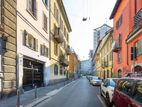 appartamento in vendita a Milano in zona Sempione