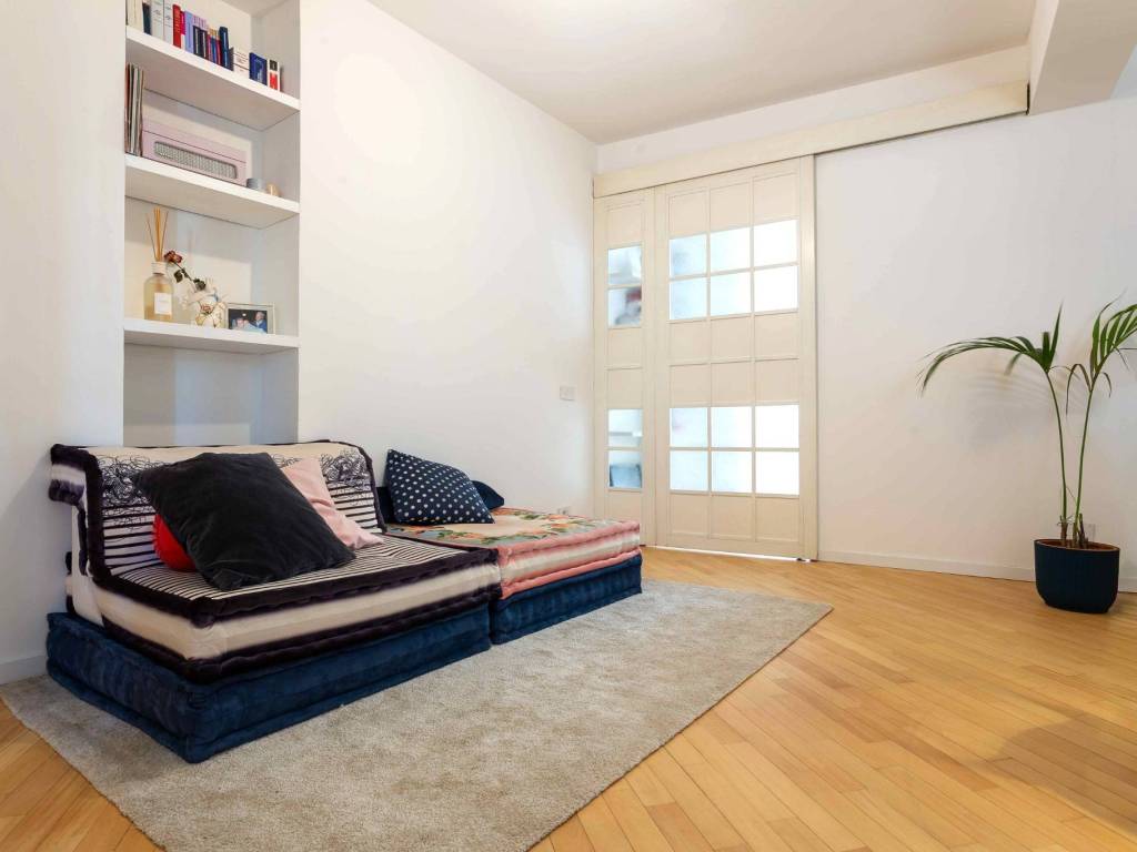 appartamento in vendita a Milano in zona Sempione