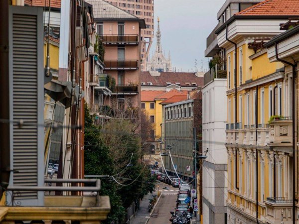 appartamento in vendita a Milano in zona Guastalla