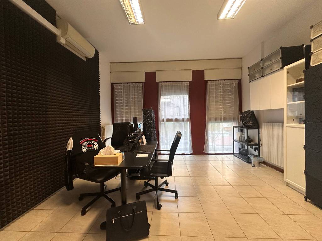 negozio in vendita a Milano