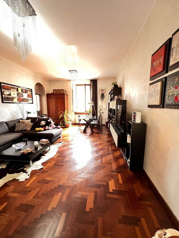 appartamento in vendita a Milano in zona Torretta