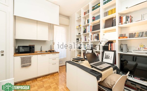 appartamento in vendita a Milano in zona Gorla