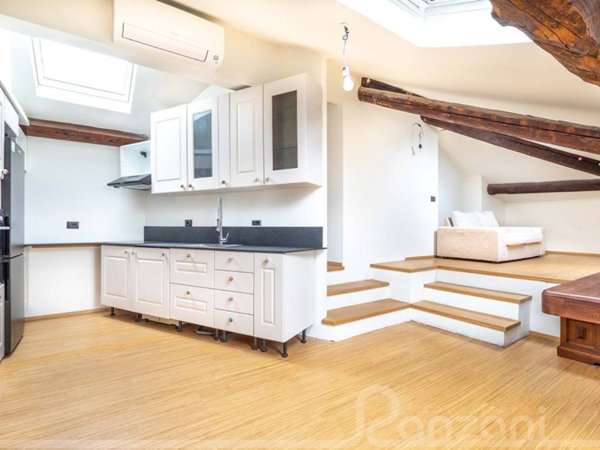 appartamento in vendita a Milano in zona Baggio