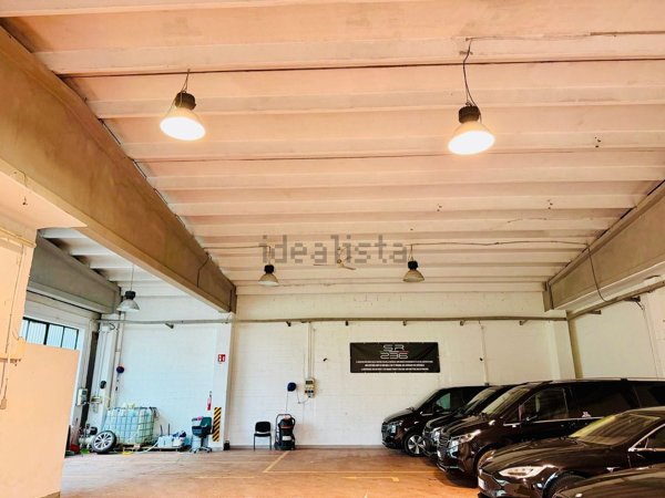 appartamento in vendita a Milano in zona Baggio