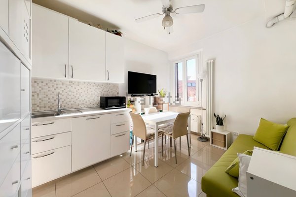 appartamento in vendita a Milano in zona Piazzale Lodi