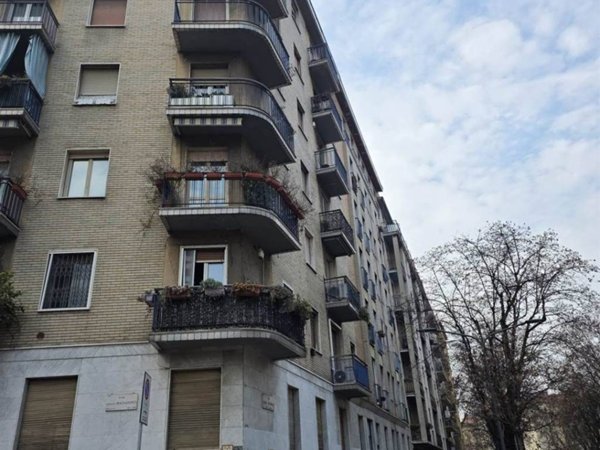 appartamento in vendita a Milano in zona San Siro