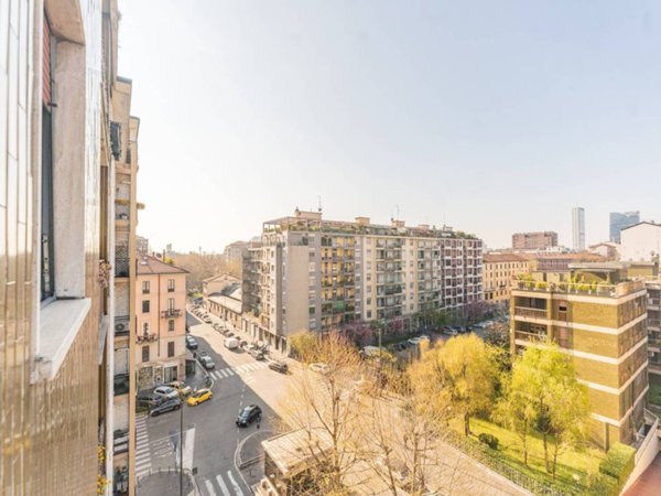 appartamento in vendita a Milano in zona Isola