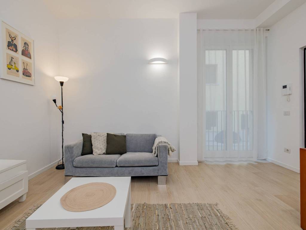 appartamento in vendita a Milano in zona Solari