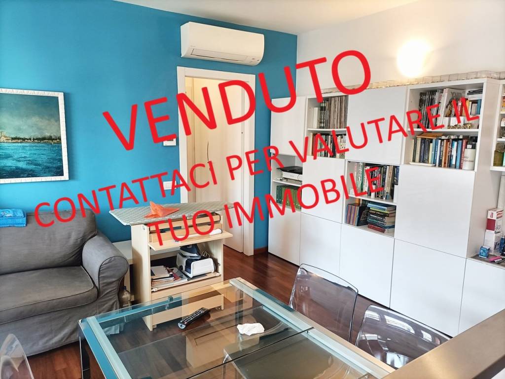 appartamento in vendita a Milano in zona Vigentino