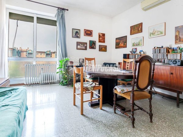 appartamento in vendita a Milano in zona Isola