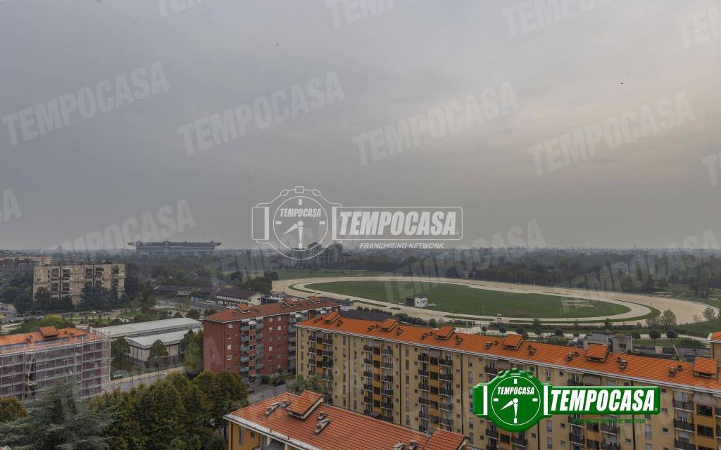 appartamento in vendita a Milano in zona Gallaratese