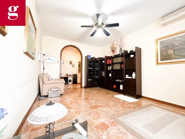 appartamento in vendita a Milano in zona Baggio