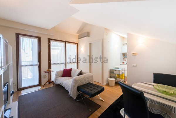 appartamento in vendita a Milano in zona Dergano