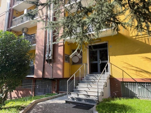 appartamento in vendita a Milano in zona Barona