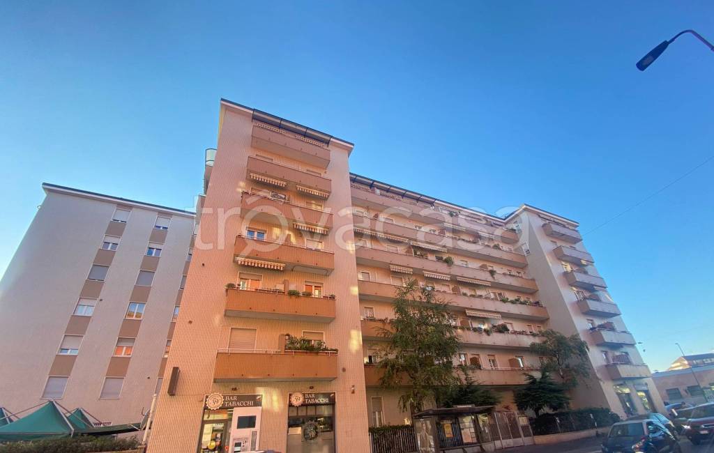 appartamento in vendita a Milano in zona Greco