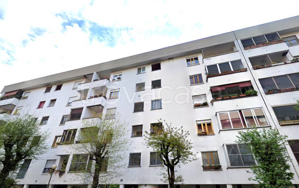 appartamento in vendita a Milano in zona Ponte Lambro