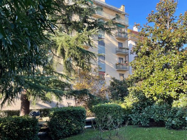 appartamento in vendita a Milano in zona Città Studi