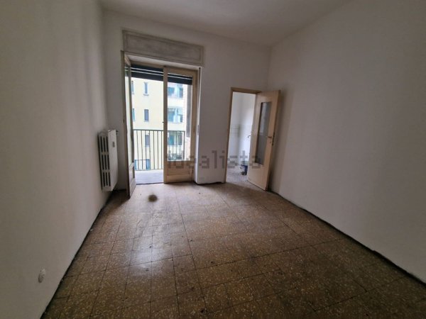 appartamento in vendita a Milano in zona Porta Genova