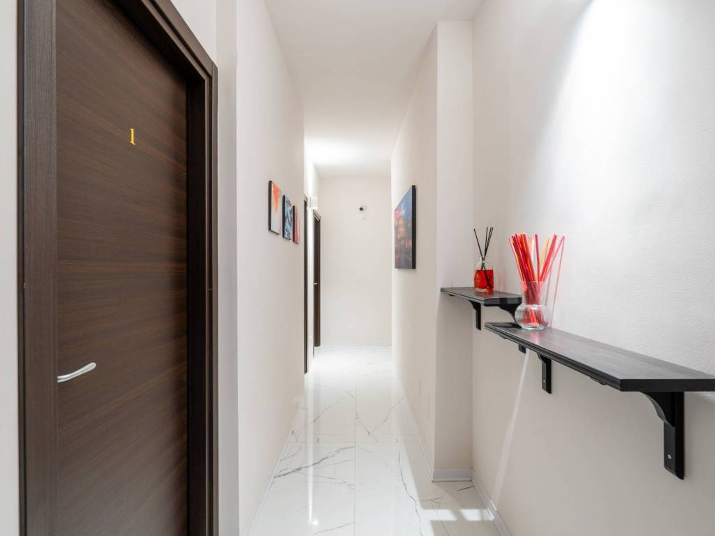 negozio in vendita a Milano in zona Adriano