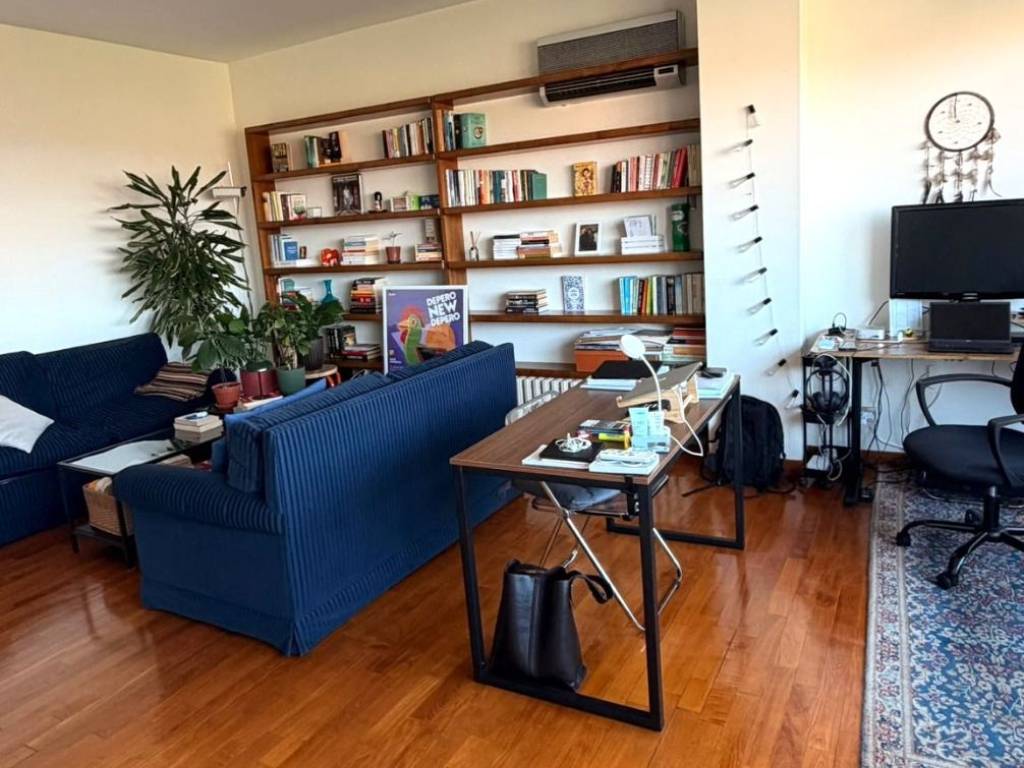 appartamento in vendita a Milano in zona Trenno