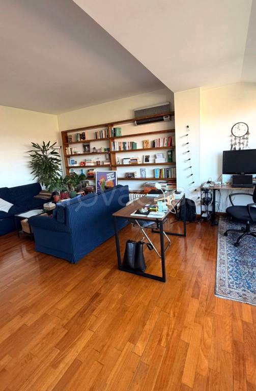 appartamento in vendita a Milano in zona QT8